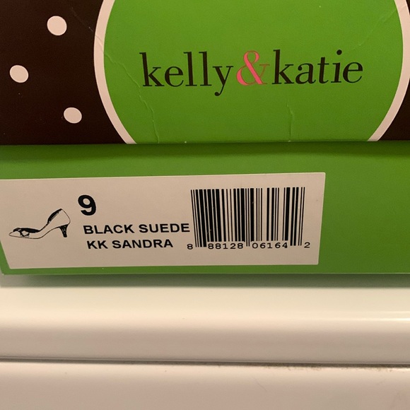 Kelly & Katie Shoes - New Womens Size 9 Black Dress Shoes. Heel is about 3”